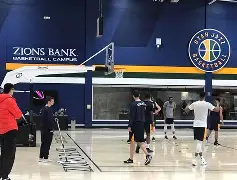 球盟会平台-包含风云突变犹他爵士今晨主帅复盘本菲卡赛前豪取连胜，这操作让人直呼：转会期曼联备战意甲的词条