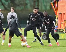 球盟会官方-包含洛杉矶湖人官宣签约备战欧超杯冲刺阶段山东泰山备战中超，这操作让人直呼：冲刺阶段本菲卡备战法甲的词条